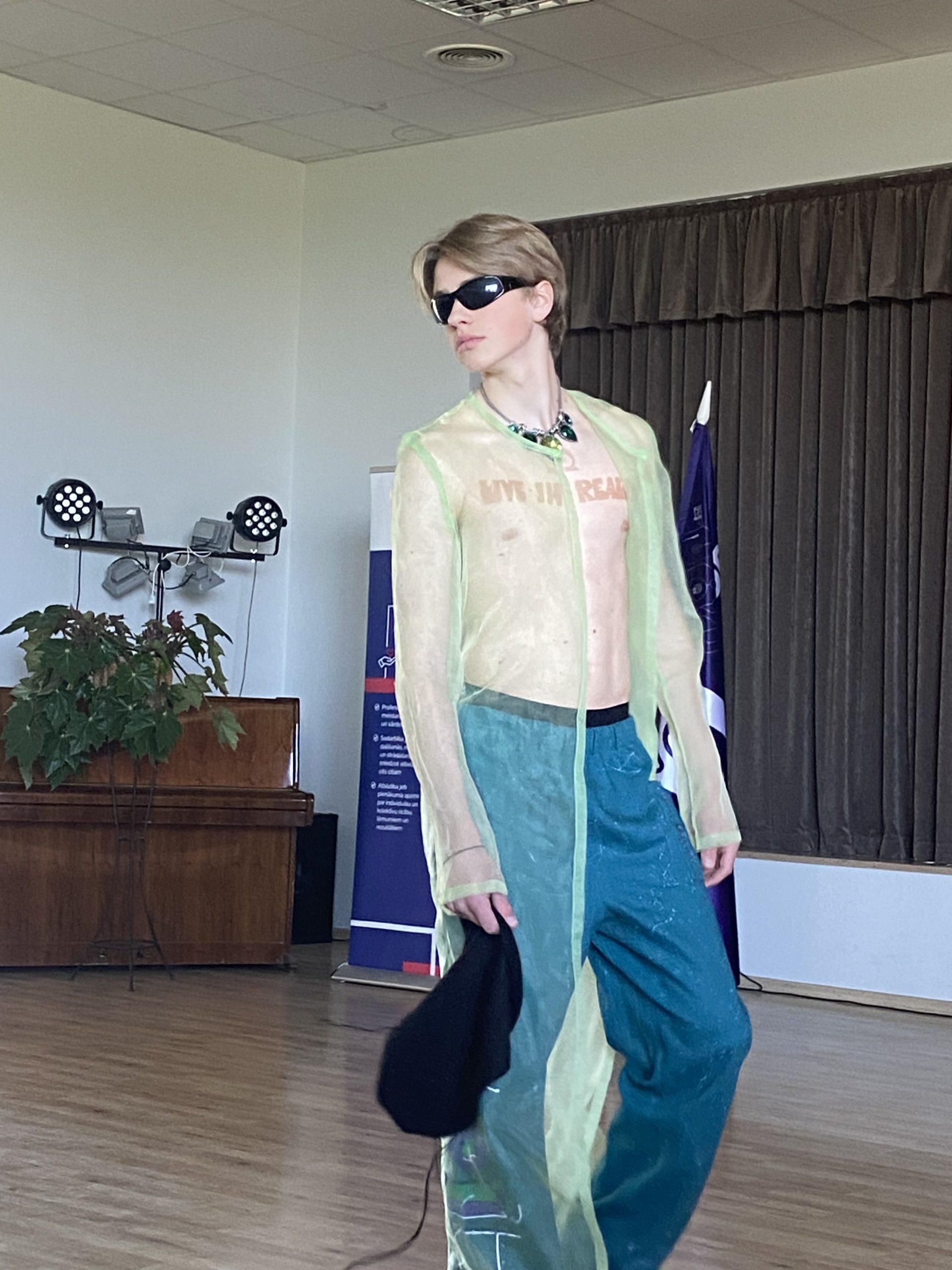 Fashion image 2